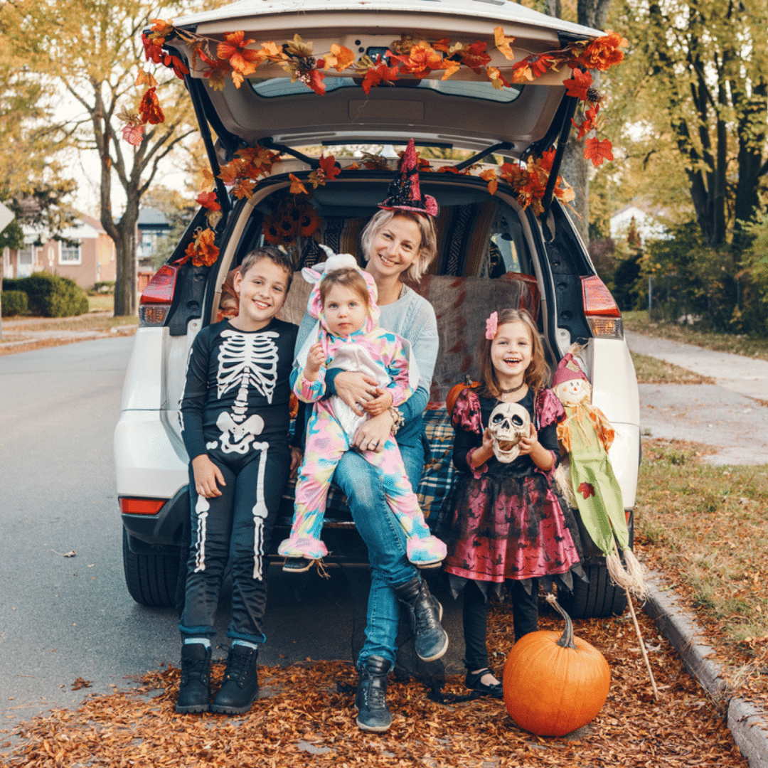 Trunk-or-treat-family-pic.png